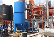 Installation pour la production dmulsion cationique et anionique, capacit 5.000 lt, avec silos de stockage de 8.000 lt.
