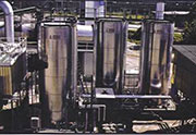 Вертикальные емкости цилиндрического сечения для хранения и разогрева тяжелых нефтепродуктов емкостью от 20 до 100 м куб.